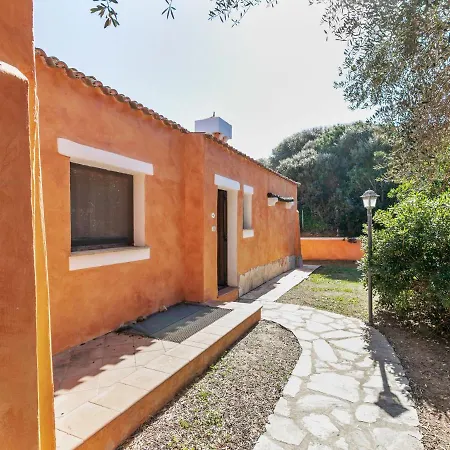 Welcoming In With Private Swimming Pool *